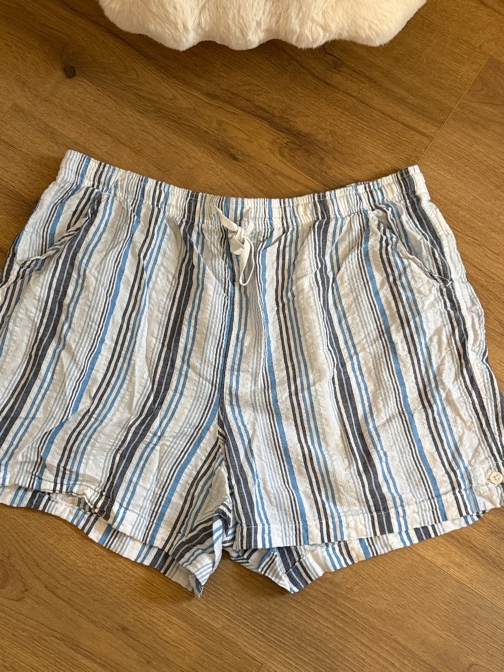 Gloria Vanderbilt Blue & White Stripe Cotton Drawstring Shorts